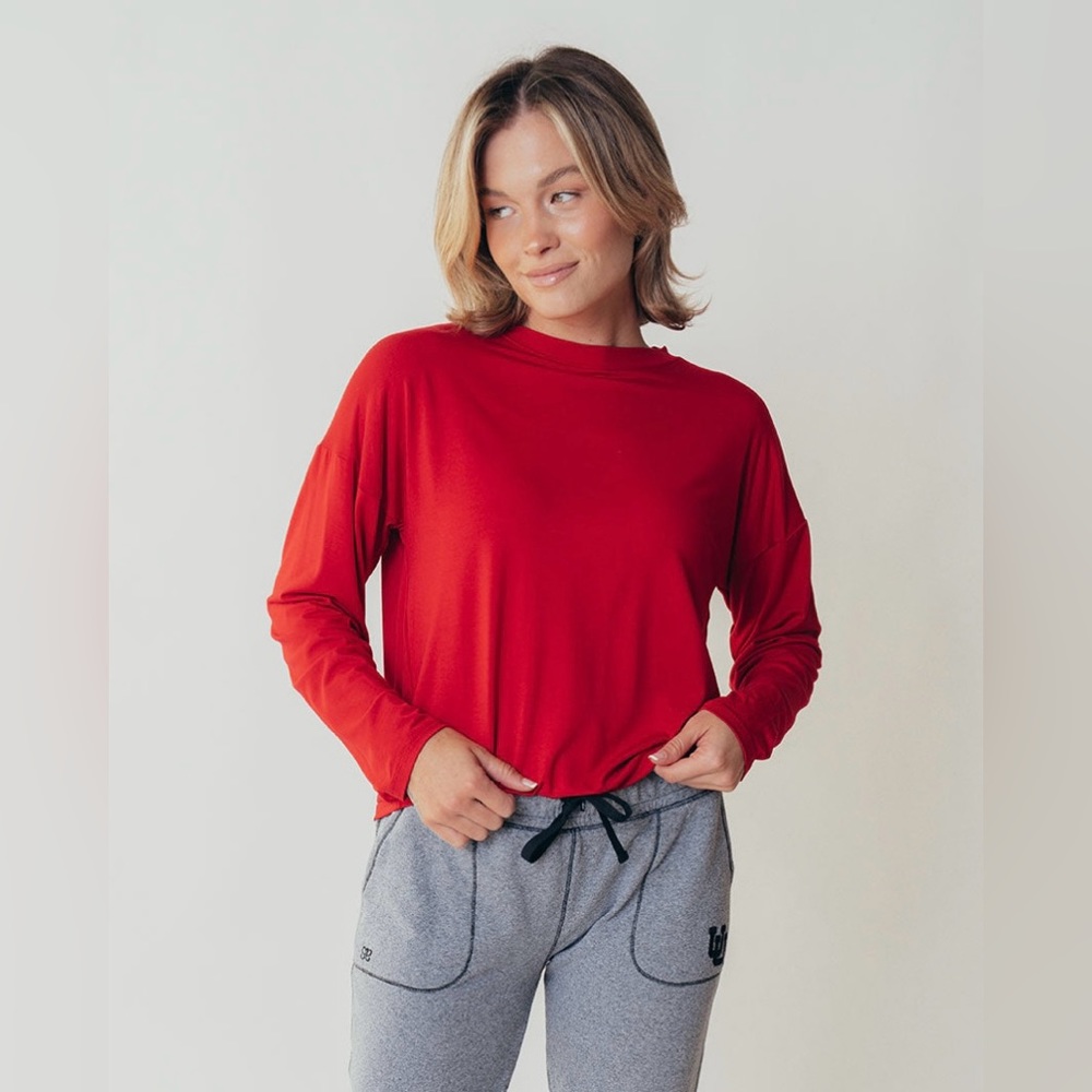 NWT Albion Fit Long Sleeve Red Tee - Size Small